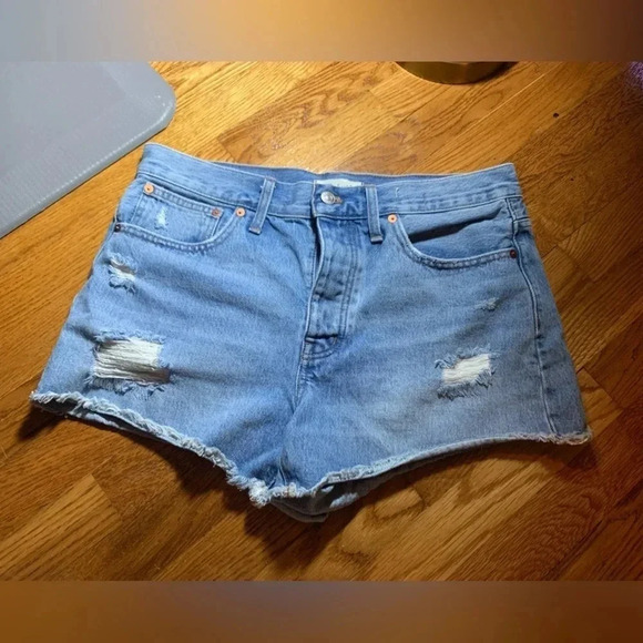 Madewell Pants - Madewell Lightly Distressed Blue Relaxed Denim Shorts Size 29